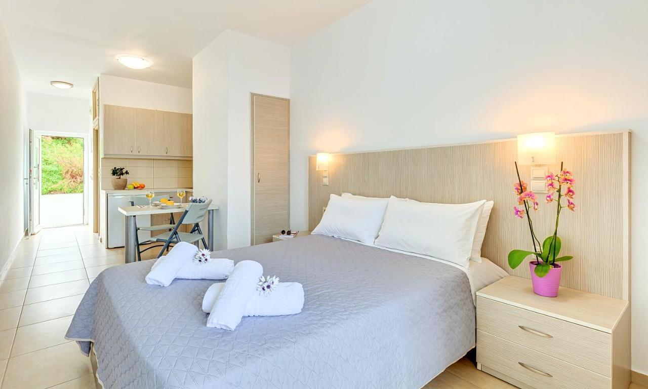 Fodele Beachfront Apts, Βy Idealstay Experience Екстериор снимка